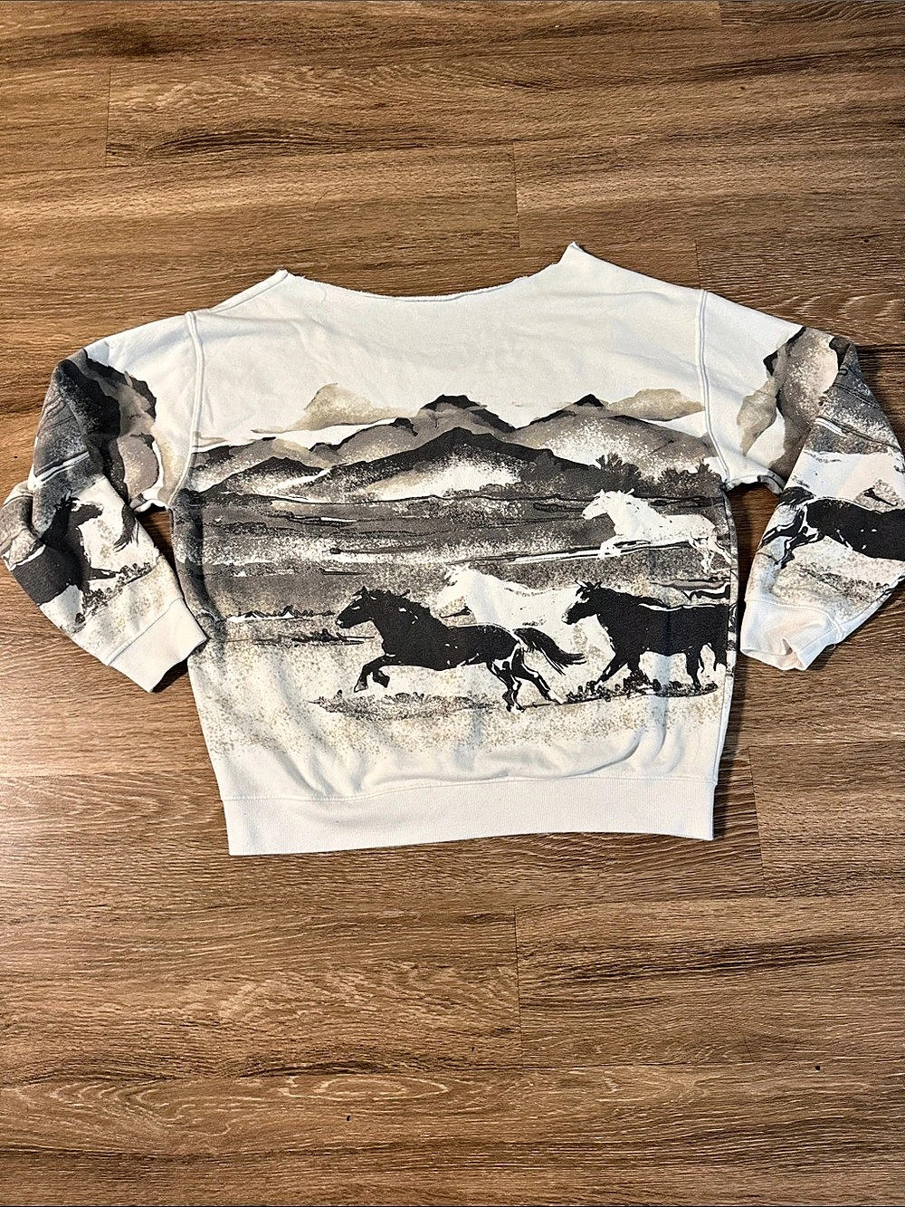 Goodie Two Sleeves Wild Horses Fleece Graphic Sweatshirt White & Black Large
